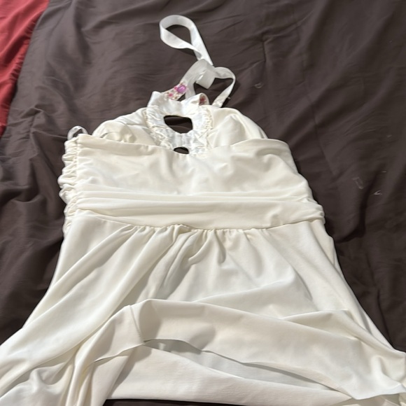 Cream halter top jeweled with peplum bottom - Picture 2 of 2